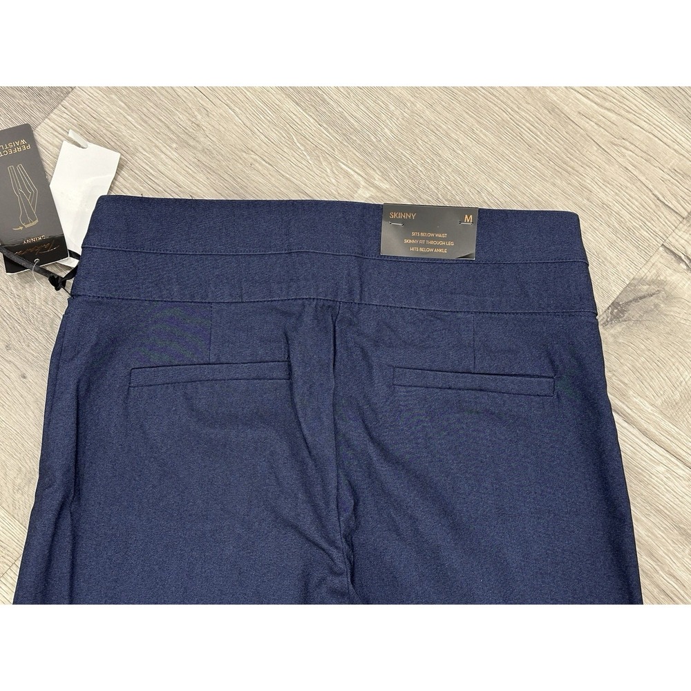 Takara Womans Skinny Perfect Fit Waistline Dark Navy Pull On Pants NWT medium - Picture 10 of 11